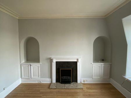 2 Bed Flat, Menzies Road, AB11 - Photo 3