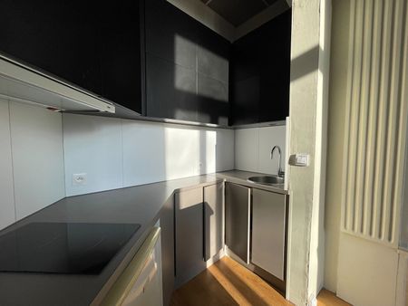 Location Appartement 2 pièces 55m² TOURCOING 59200 - Photo 4