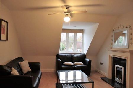 1 bedroom Apartment to rent - Photo 2