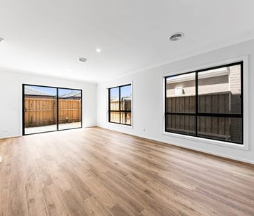 Brand new 4 bedroom family home! - Photo 1