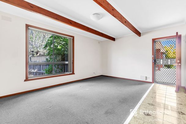 Cambridge Over Troubled Waters - Photo 1