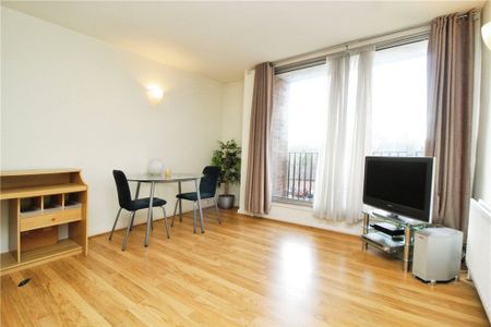 Campion Close, Croydon, CR0 5SN - Photo 2