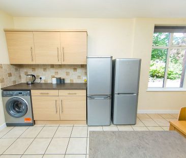 The Turnways, Headingley, Leeds - Photo 1