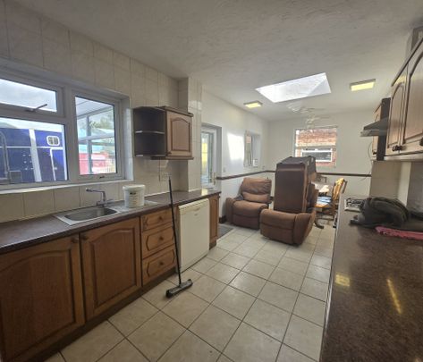 Studio for Rent - Photo 1