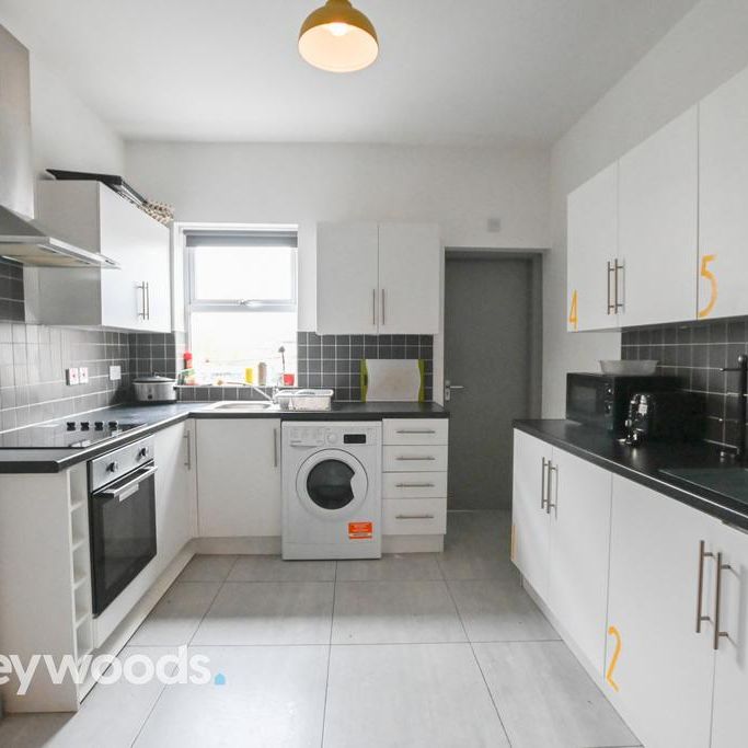 1 bedroom house of multiple occupation to rent - Photo 1