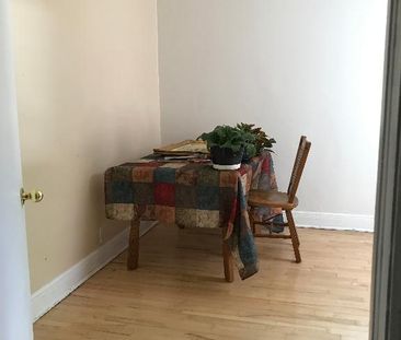 Belle chambre ensoleillée à louer au coeur de Verdun – 10 novembre ... - Photo 3