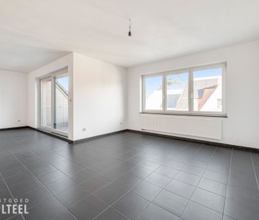 Ruim en lichtrijk duplex appartement in het centrum van Belsele! - Foto 4