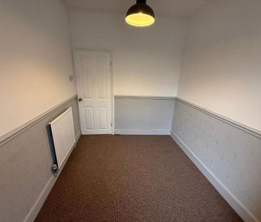 3 bedroom maisonette to rent - Photo 6