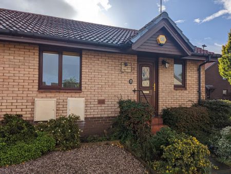 2 bedroom semi-detached house to rent - Photo 2