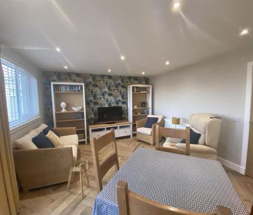 2 bedroom semi-detached bungalow to rent - Photo 1