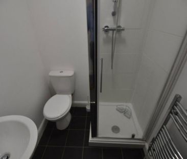 4 bedroom apartment to rent - Photo 5