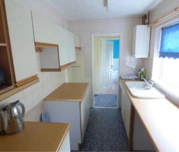 Situated just off St. Margarets Road is this sweet 3 bedroom mid-te... - Photo 2