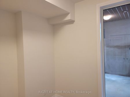 For Lease - 261 Woodbine Avenue Unit# 79A, Kitchener, Ontario - Photo 3