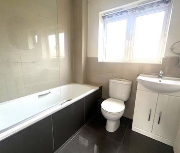 Derwent Close, WATFORD - Photo 3