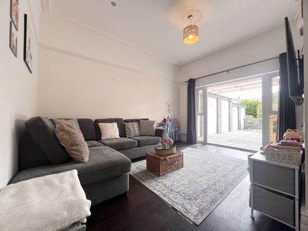 4 bedroom property to rent - Photo 4