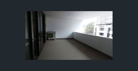 “Avantra” 2 Bedrooms Apartment Near Train Station For Rent - Photo 3