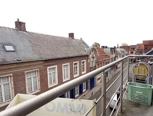 Mooi appartement in centrum Beveren met twee slaapkamers en balkon - Photo 1