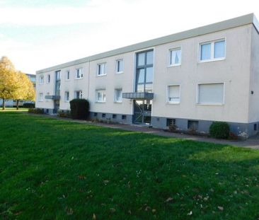 Moderne und gut geschnittene 3-Zimmer-Wohnung im 1. OG mit Balkon u... - Photo 1