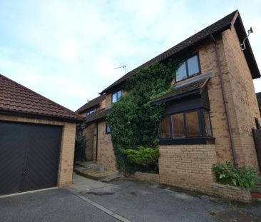 3 bedroom detached house to rent - Photo 3