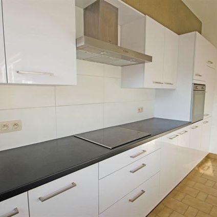 Gezellig appartement te huur in het centrum van Eeklo! - Photo 1