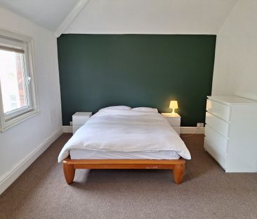 6 bedroom house - Photo 3