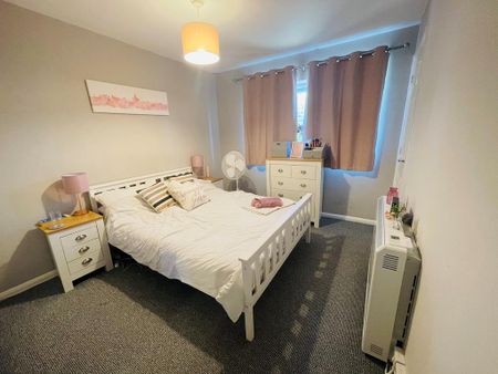 2 bedroom townhouse to rent - Photo 3