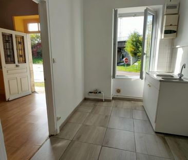 Location Appartement 3 pièces 70m² ST PIERRE LE MOUTIER 58240 - Photo 2