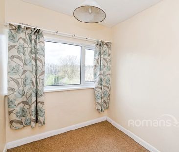 3 bedroom apartment to rent - Photo 2