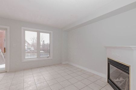For Lease - 5844 Gant Crescent Unit# Main, Mississauga, Ontario - Photo 4