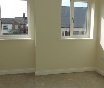 4 Bed Mid Terrace Meynell Road Leicester LE5 - Ace Properties - Photo 2