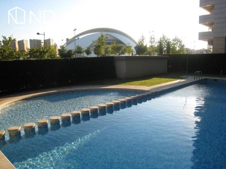 4 room luxury Flat for rent in Valencia, Spain - Photo 4