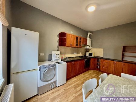 Pronájem bytu 1+1 48 m² - Fotografie 4