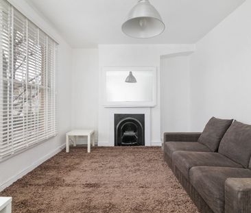 1 Bed Flat, Tredegar Road, E3 - Photo 2