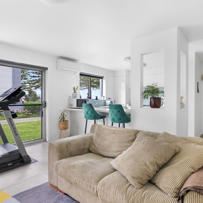 Bayside Living on the Esplanade - Photo 1