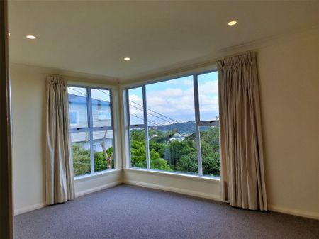 Great 2 bedroom house with wonderful views. - Photo 5