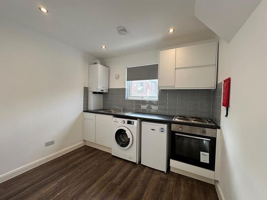 Studio to rent - Photo 1