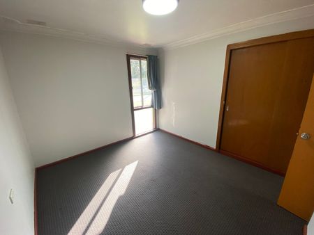 Home For Rent - Photo 5