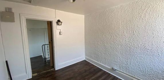 139 Rue Saint-Étienne À LOUER – 4 ½ Chauffage Inclus - Photo 2