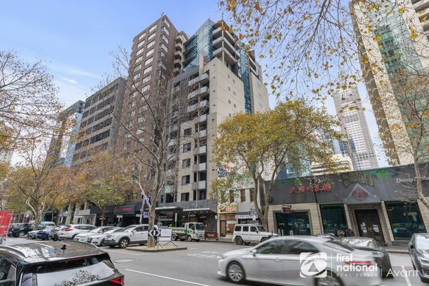 Fully furnished 2 Bedroom Apartment located in the Heart of Melbourne CBD - Photo 1