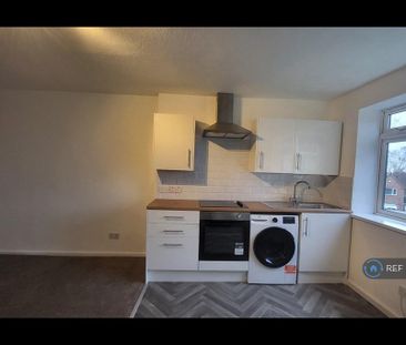 1 bedroom flat to rent - Photo 6