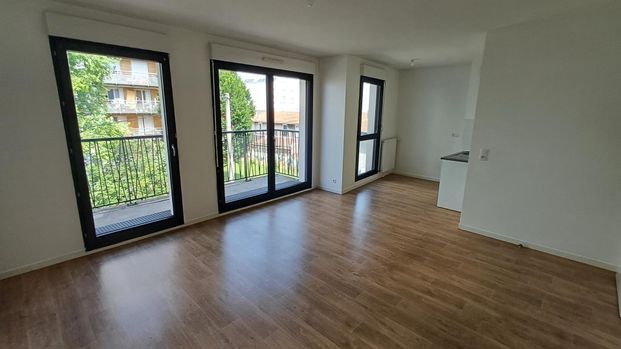 location Appartement T2 DE 50.1m² À AUBERVILLIERS - Photo 1