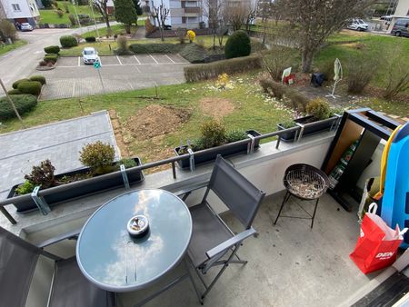 Appartement de 3,5 pièces avec balcon et une très belle vue. - Photo 2