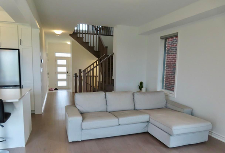For Lease - 50 Yorkshire Drive, Barrie, Ontario - Photo 2