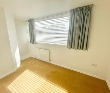 3 bedroom detached bungalow to rent - Photo 3
