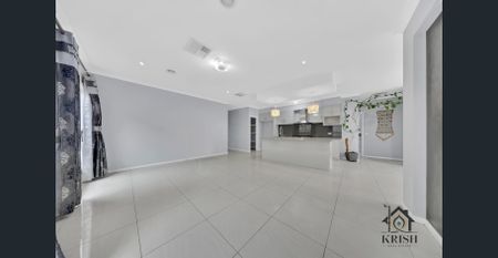 QUALITY HOME WITH FANTASTIC NEIGHBOURHOOD - Photo 3