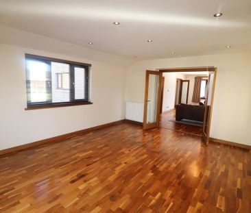 4 bedroom detached house to rent - Photo 5