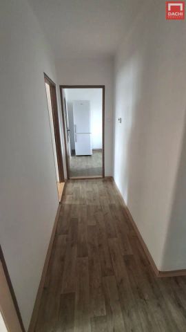 Pronájem nezařízeného cihlového bytu 2+1, 58 m - Фото 3