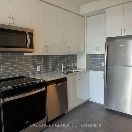 Yonge & Sheppard Bright +Spacious 1Bdrm +Den Open Concept Living Room - Photo 3