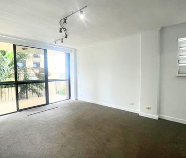 East Brisbane - Photo 3