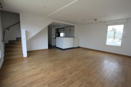 Location Appartement 3 pièces 91m² LE PLESSIS ROBINSON 92350 - Photo 2